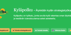 Kuvakaappaus Kyläpolku-työkalun yläosasta. Kuvassa näkyvät Kyläpolku-logo, otsikko “Kyläpolku – Älykkään kylän strategiatyökalu”, työkalun lyhyt kuvaus sekä painikkeet strategiakoonnin luomiseen, tulostamiseen, tallentamiseen ja lataamiseen.